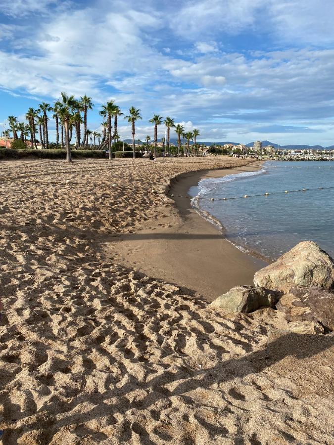Coeur De Frejus, L'Amphitheatre, Appartement 3 Pieces Climatise, Terrasse, Barbecue, Piscine & Parking Luaran gambar
