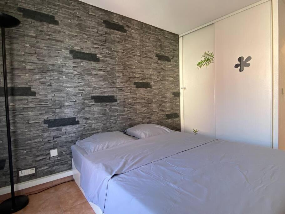 Coeur De Frejus, L'Amphitheatre, Appartement 3 Pieces Climatise, Terrasse, Barbecue, Piscine & Parking Luaran gambar