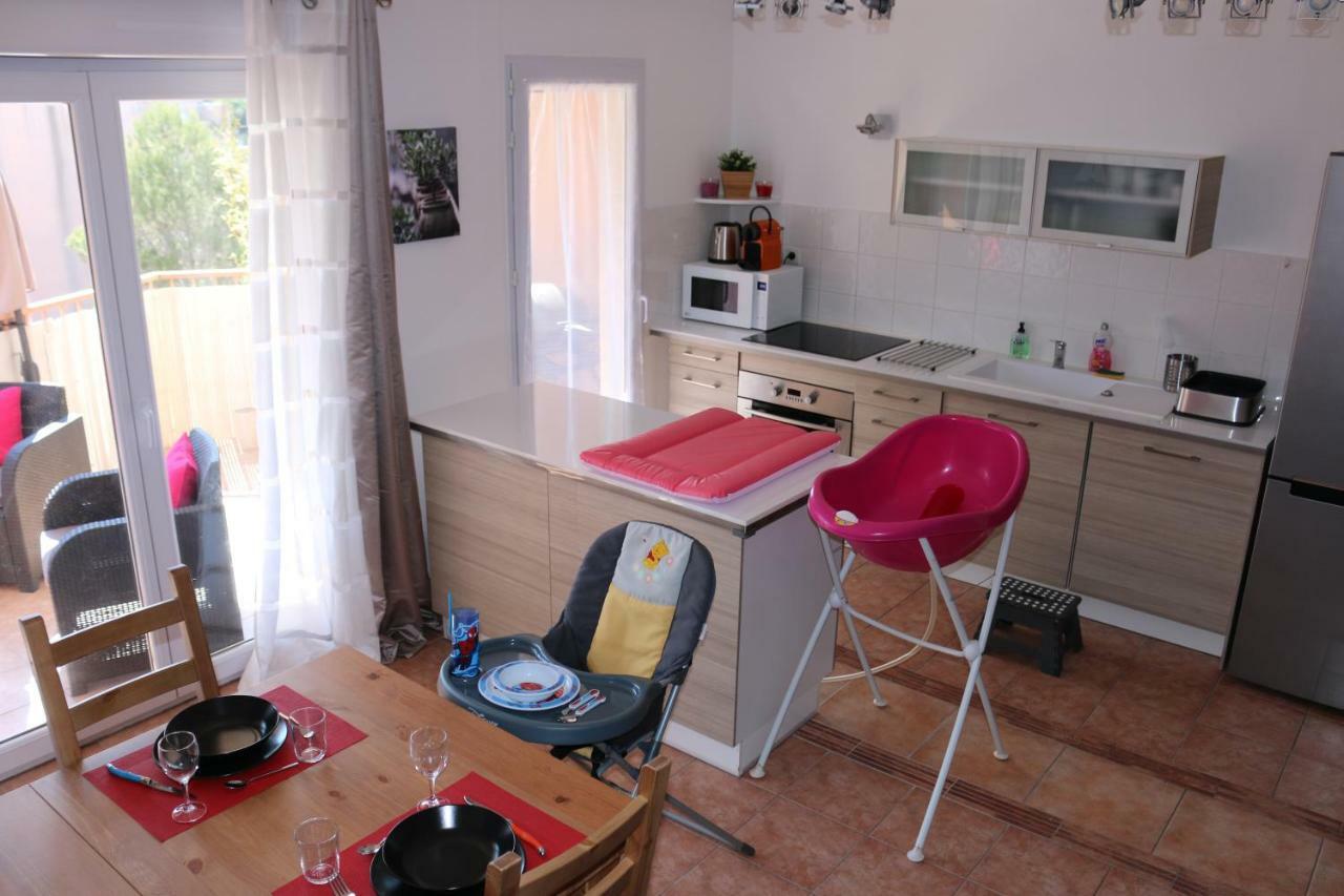 Coeur De Frejus, L'Amphitheatre, Appartement 3 Pieces Climatise, Terrasse, Barbecue, Piscine & Parking Luaran gambar